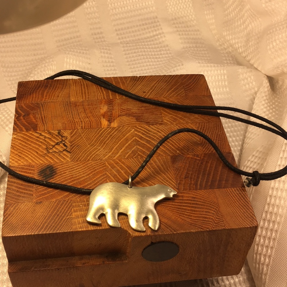 Polar bear necklace & pendant, adjustable length